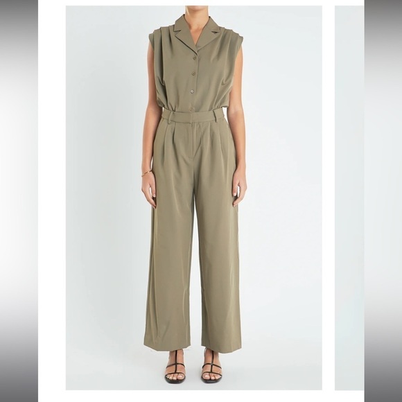 English Factory PLEATED SLEEVELESS JUMPSUIT Size S - Picture 4 of 6